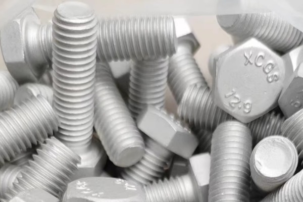 高強度達克羅六角螺栓實拍圖2